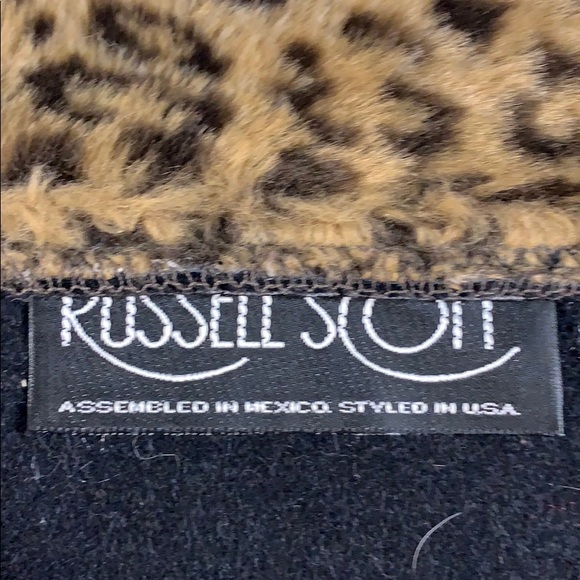 Russell Scott cape - Picture 5 of 7